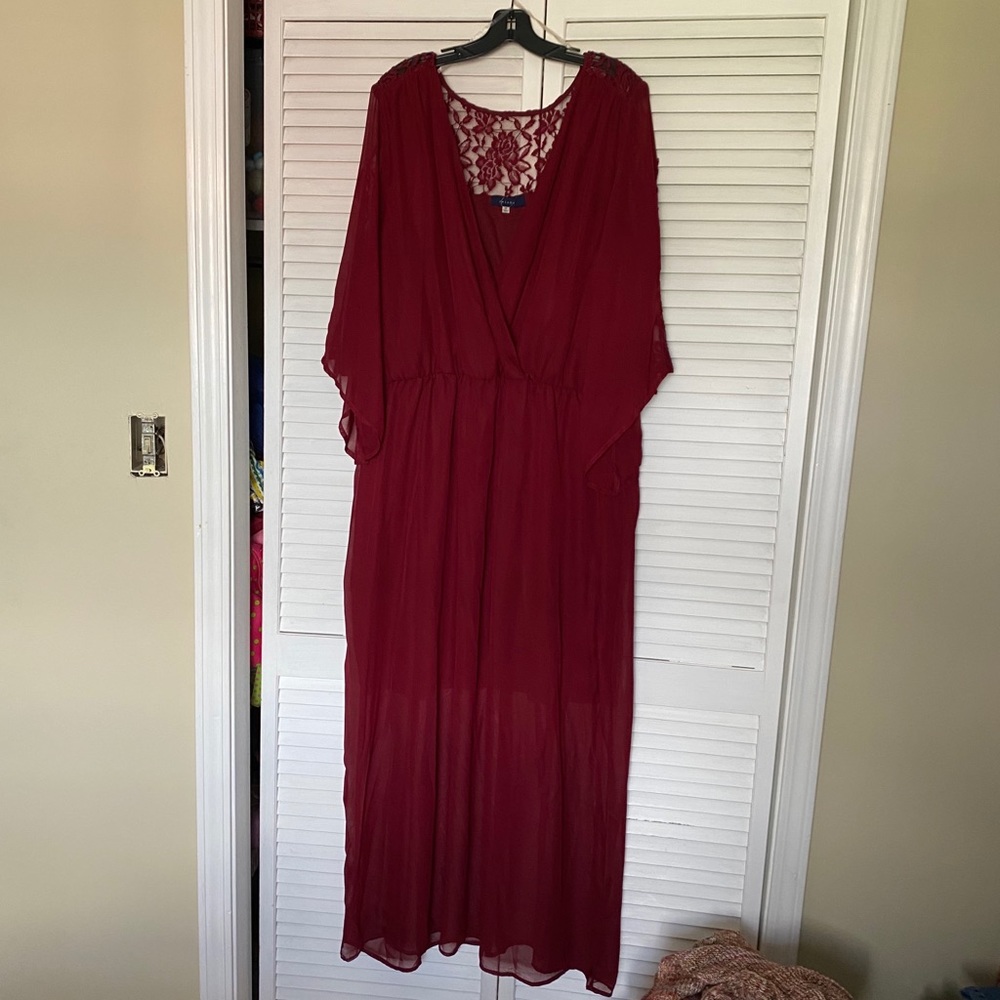 3/$15  Plus size red maxi dress